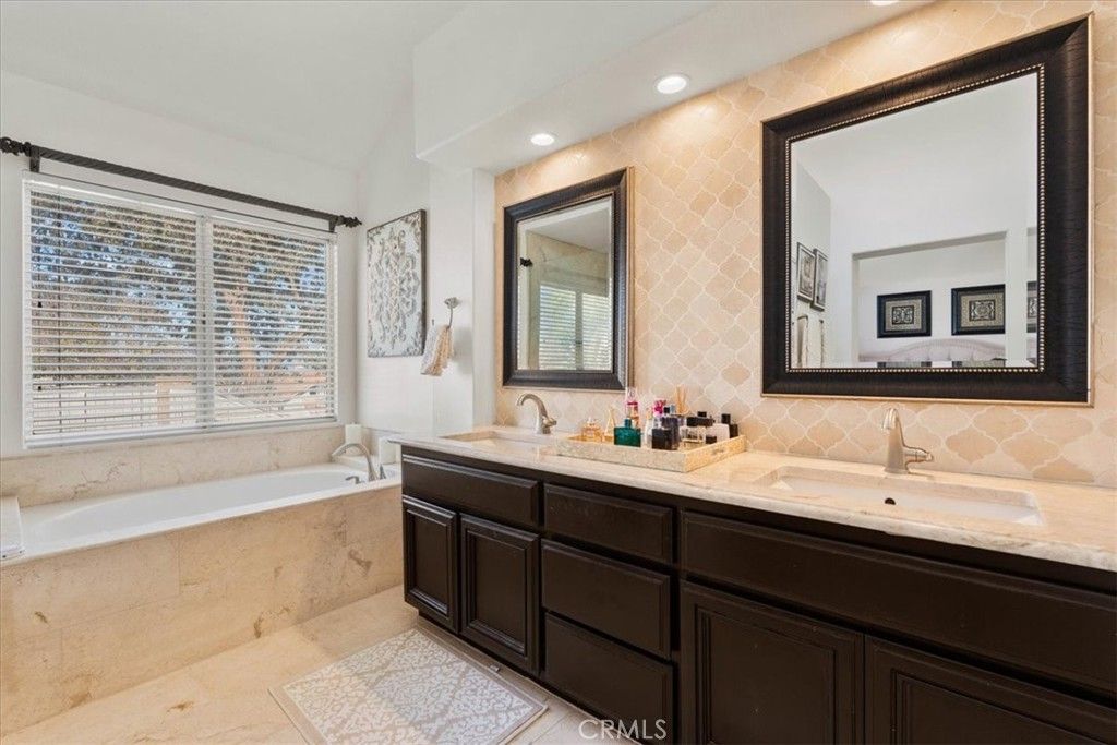 Image 30 of property listing at 1430 Elderwood Drive, Corona, CA 92882