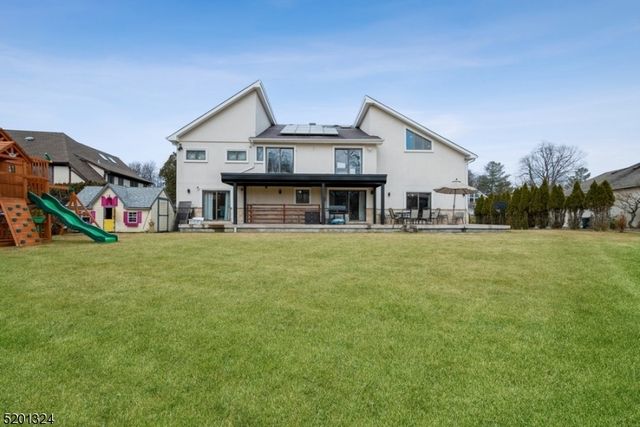 15 Fox Run, North Caldwell Boro, NJ 07006