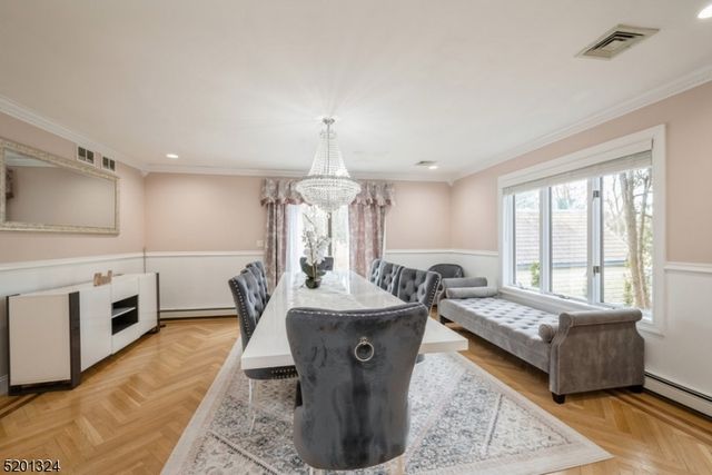 15 Fox Run, North Caldwell Boro, NJ 07006