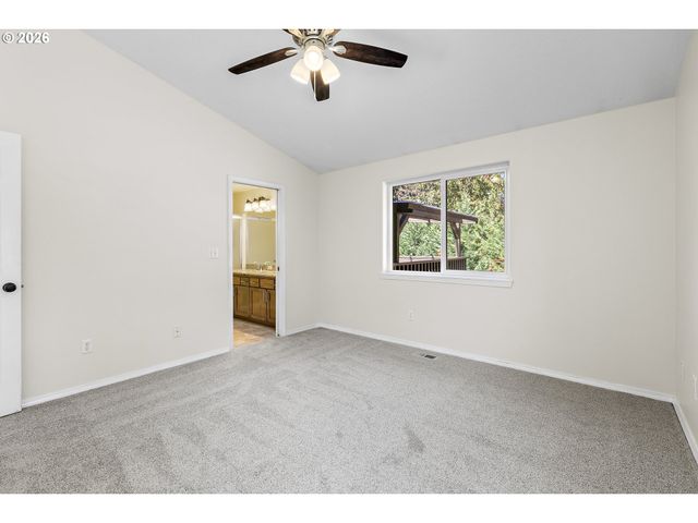 20003 TORREY PINES Ct, Oregon City, OR 97045