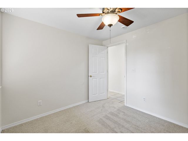 20003 TORREY PINES Ct, Oregon City, OR 97045
