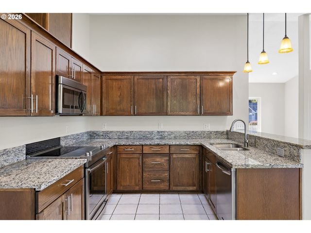 20003 TORREY PINES Ct, Oregon City, OR 97045