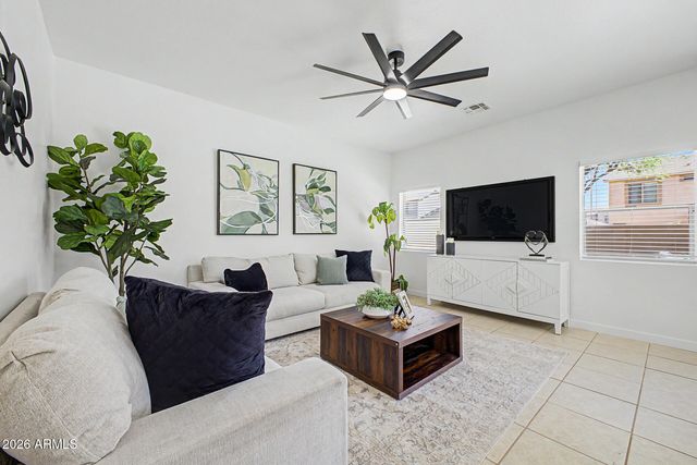 5241 W SHUMWAY FARM Road, Laveen, AZ 85339