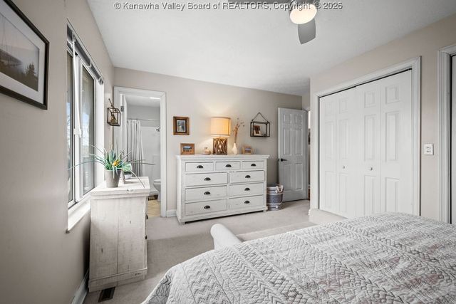 218 Pine Circle, Dunbar, WV 25064