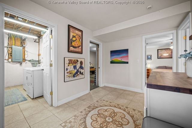 218 Pine Circle, Dunbar, WV 25064