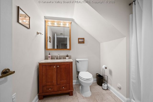 218 Pine Circle, Dunbar, WV 25064