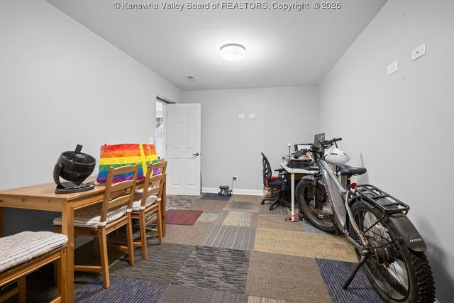 218 Pine Circle, Dunbar, WV 25064