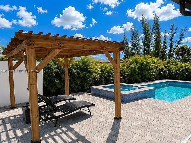 1600 SW 1st ST, Cape Coral, FL 33991