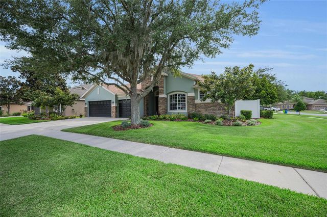 1629 SALMONBERRY STREET, Wesley Chapel, FL 33543