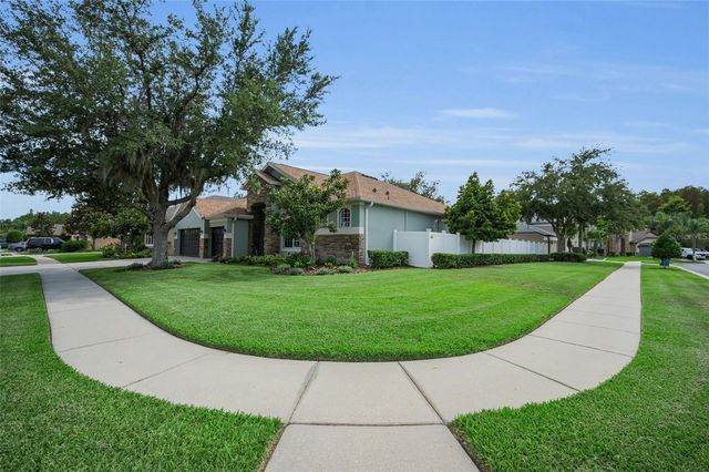 1629 SALMONBERRY STREET, Wesley Chapel, FL 33543