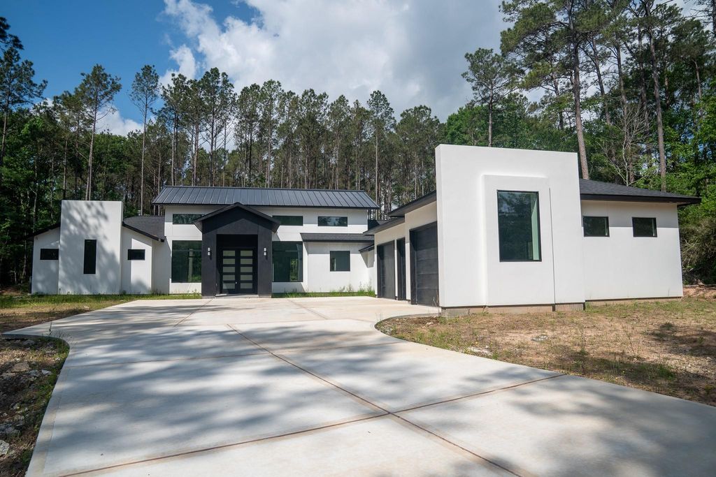 343 Sundog Road, Huntsville, TX 77340