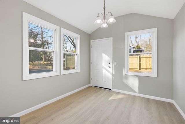 2137 VEALE, Wilmington, DE 19810