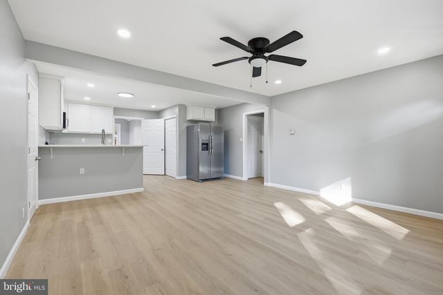 2137 VEALE, Wilmington, DE 19810