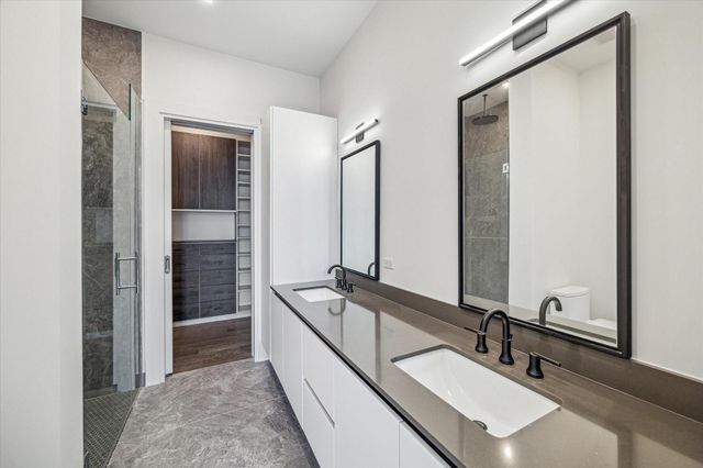 1711 Allen Parkway 1806, Houston, TX 77019