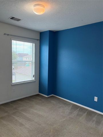 2606 Skyview Knoll Court, Houston, TX 77047
