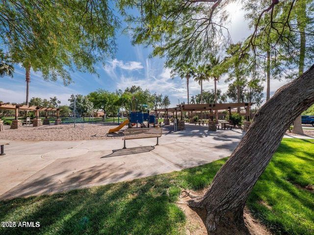 4590 E WATERMAN Street, Gilbert, AZ 85297