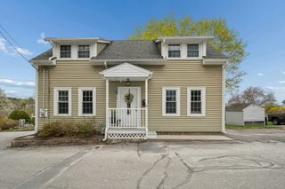 5 Elm St, Northbridge, MA 01588