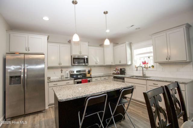 643 Lilac Lane, Vass, NC 28394