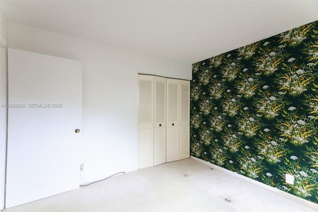 7220 Lake Cir Drive 101, Margate, FL 33063