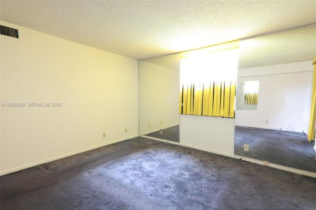 7220 Lake Cir Drive 101, Margate, FL 33063