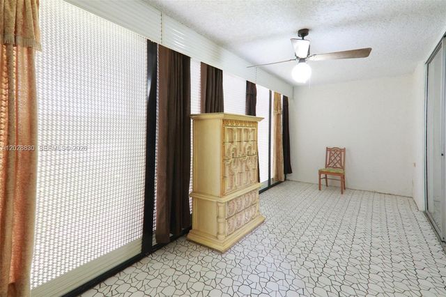 7220 Lake Cir Drive 101, Margate, FL 33063