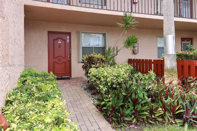 7220 Lake Cir Drive 101, Margate, FL 33063