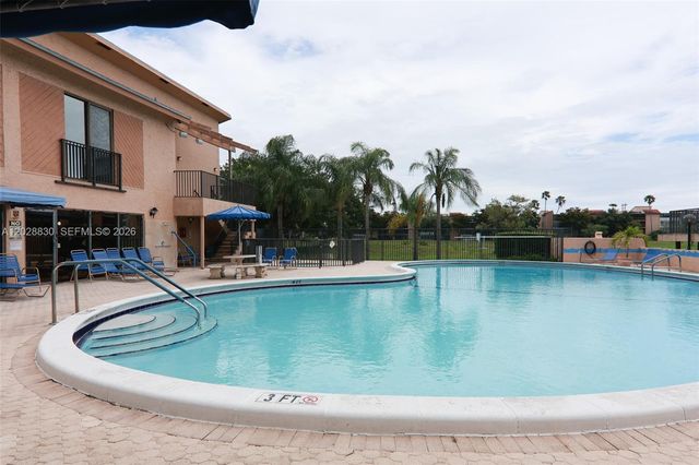 7220 Lake Cir Drive 101, Margate, FL 33063