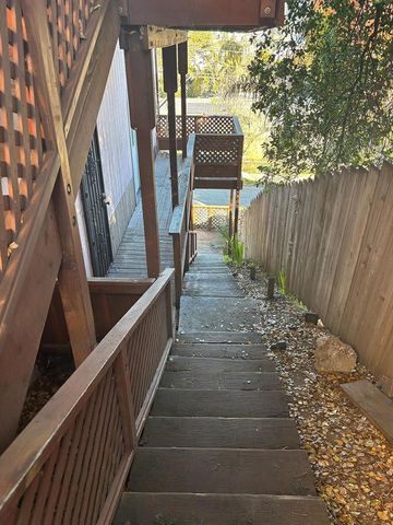 4535 Redding, Oakland, CA 94619