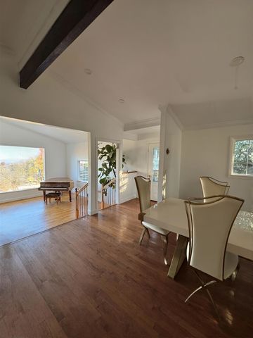 4535 Redding, Oakland, CA 94619