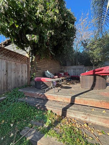 4535 Redding, Oakland, CA 94619