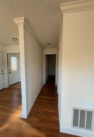 4535 Redding, Oakland, CA 94619