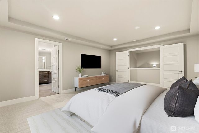 12055 SE May Creek Park Drive, Newcastle, WA 98056