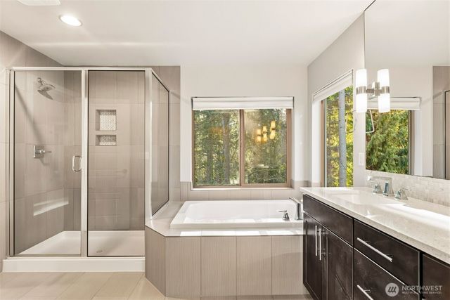 12055 SE May Creek Park Drive, Newcastle, WA 98056