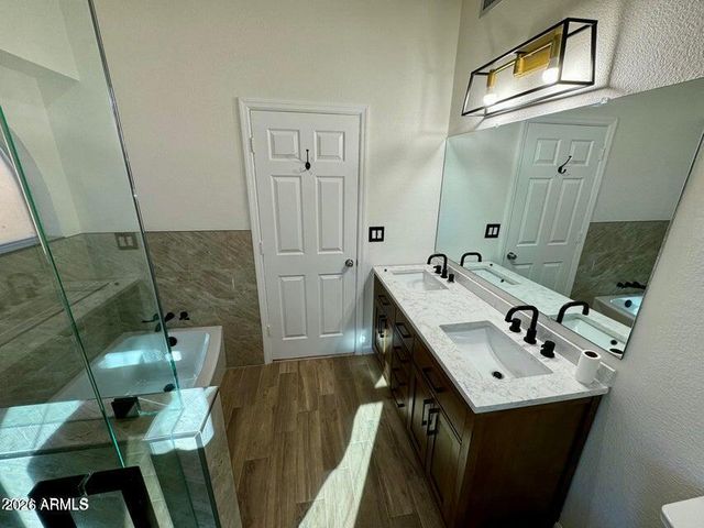 13854 N 30TH Street, Phoenix, AZ 85032