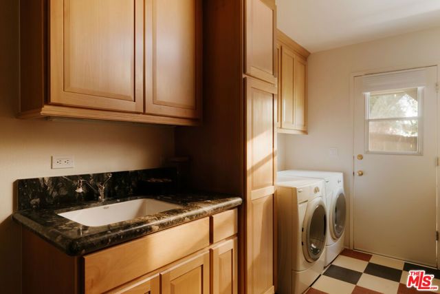 2090 E Lakeshore Drive, Agoura Hills, CA 91301