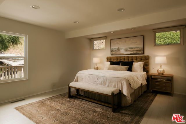 2090 E Lakeshore Drive, Agoura Hills, CA 91301