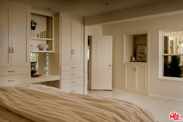 2090 E Lakeshore Drive, Agoura Hills, CA 91301