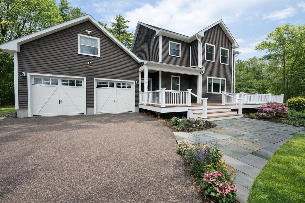 26 Shore Road, Milton, VT 05468