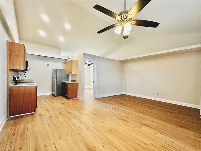 826 Wiggins Pass RD # 310, Naples, FL 34110