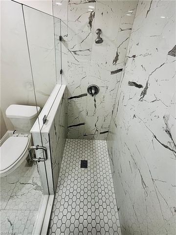 826 Wiggins Pass RD # 310, Naples, FL 34110