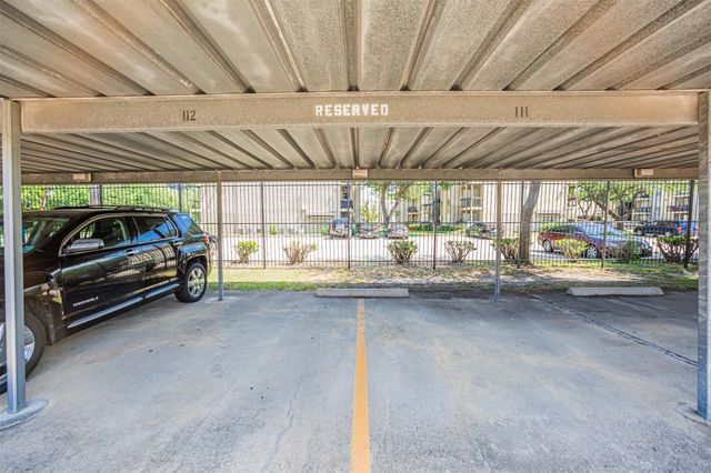 3100 Walnut Bend Lane 422, Houston, TX 77042