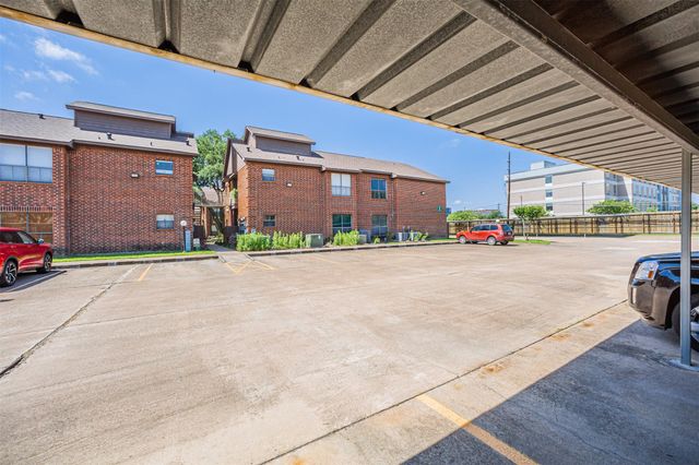 3100 Walnut Bend Lane 422, Houston, TX 77042