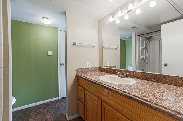 3100 Walnut Bend Lane 422, Houston, TX 77042