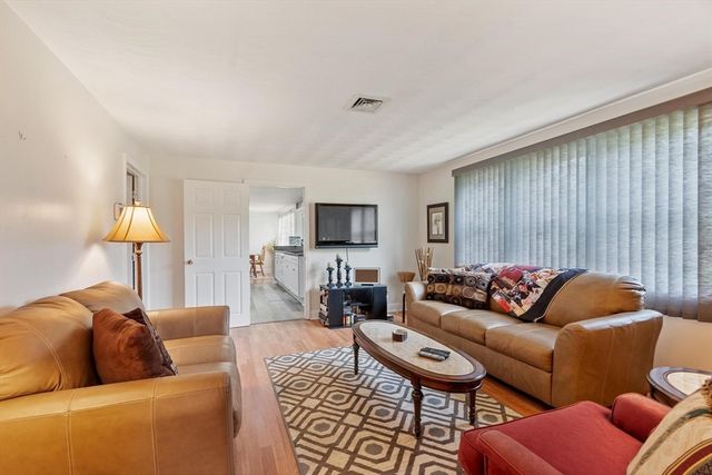 9 Ansie Road, Chelmsford, MA 01824