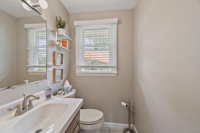9 Ansie Road, Chelmsford, MA 01824