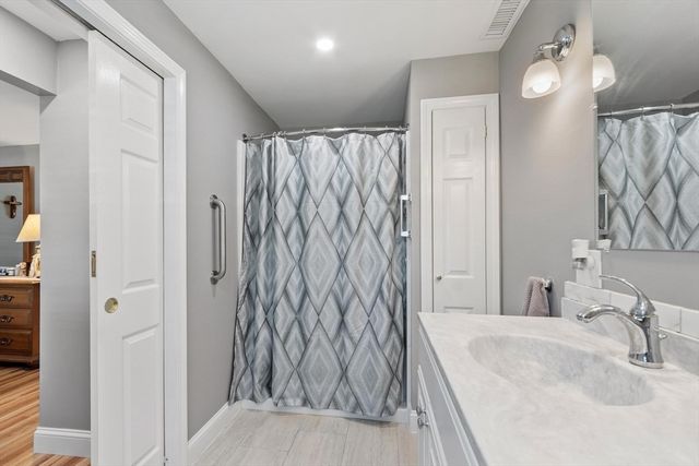 9 Ansie Road, Chelmsford, MA 01824