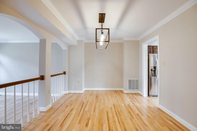 6502 WESTHAVEN LN, Springfield, VA 22150