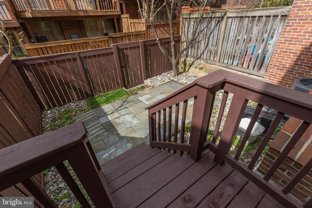 6502 WESTHAVEN LN, Springfield, VA 22150