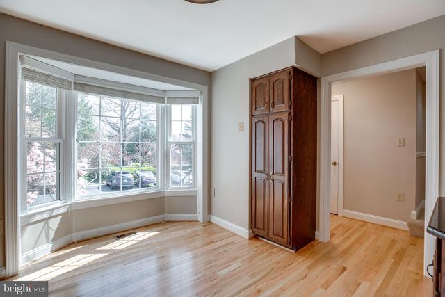 6502 WESTHAVEN LN, Springfield, VA 22150