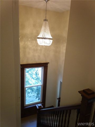 548 10th Street, Niagara Falls, NY 14301